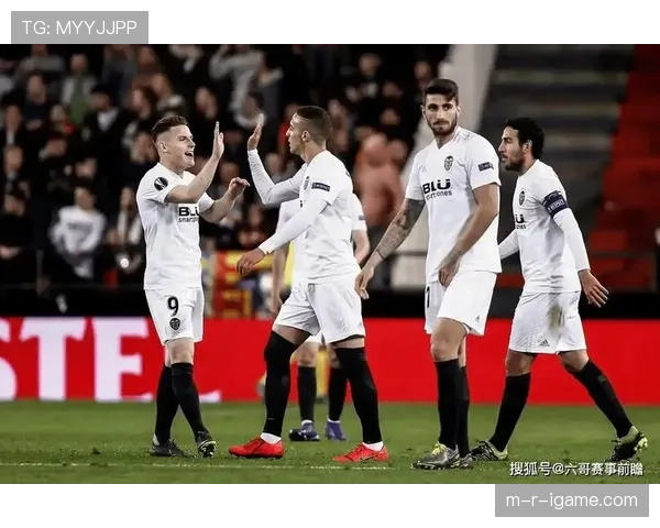 西甲赛季前瞻：冠军之争与保级悬念并存，新赛季看点十足