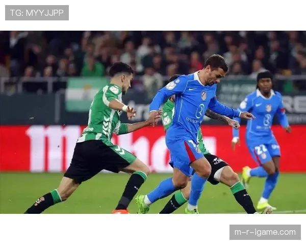 皇马防线频频崩盘，问题出在战术漏洞还是人员失控？