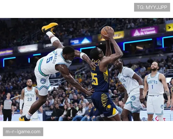 德斯蒙德·班恩三分命中率提升拉开空间，助力球队外线火力升级