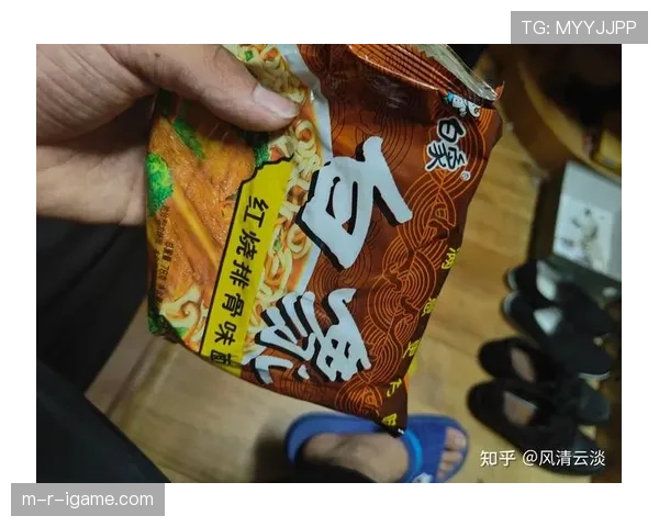 拉皮诺晒出退役后第一顿放纵餐，这分量真的没人管管？